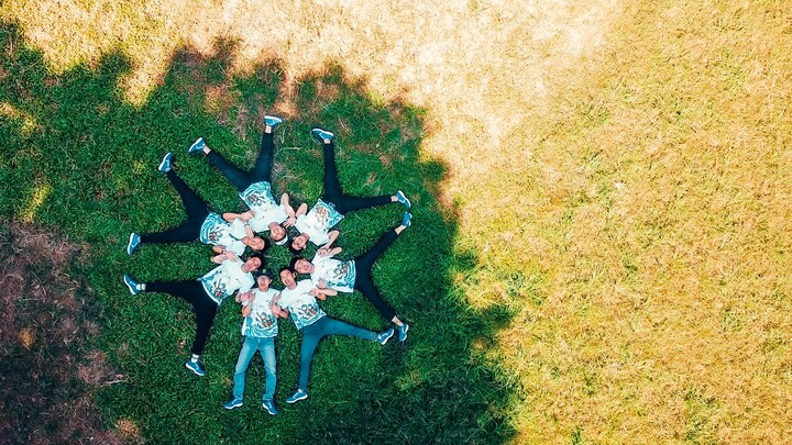 Bạn trẻ Việt tung MV 'Senseful Vietnam' đốn tim dân mạng