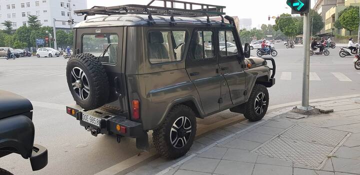 Bao giờ đường phố Việt Nam lại tràn ngập xe Lada, Volga, U-oát huyền thoại Nga?