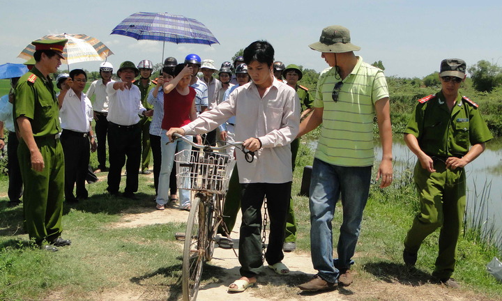 Hành trình tìm kẻ sát nhân giết 2 mạng người rồi buộc đá nhấn chìm dưới sông