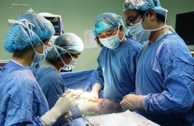 Kinh nghiệm đẻ mổ rồi lại sinh thường của mẹ Việt