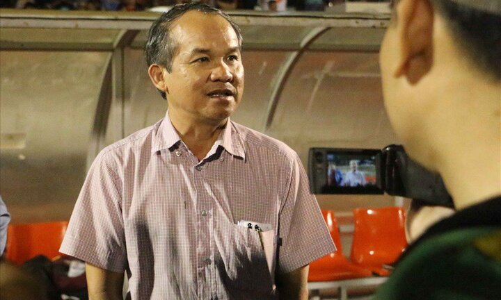 HLV Dương Minh Ninh: HAGL đá để bầu Đức vui