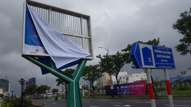 Chủ tịch Đà Nẵng kêu gọi người dân dọn dẹp, khắc phục hậu quả bão để đón APEC