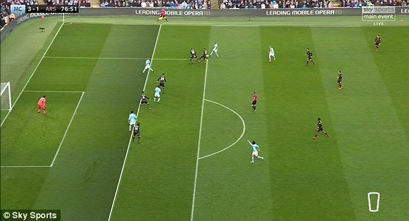 Video: Trọng tài mắc sai lầm, Arsenal nhận bàn thua oan uổng