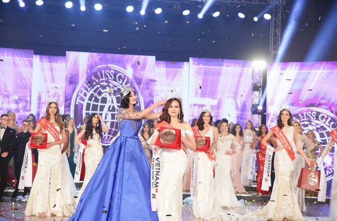 Âm thầm đi thi, Khánh Ngân bất ngờ đoạt ngôi Hoa hậu Miss Globe