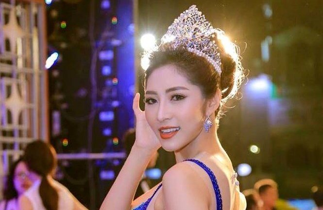 Bị chỉ trích vì tuyên bố trả vương miện vẫn dự sự kiện với danh nghĩa Hoa hậu, Đặng Thu Thảo lên tiếng