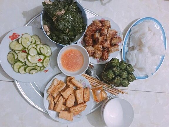 Thán phục trước mâm cơm cực ngon mắt của 9X bận rộn