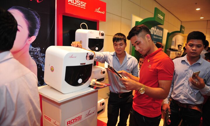Cung ứng ra thị trường 200.000 bình nước nóng Rossi Amore trong 1 năm