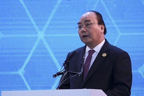 Thủ tướng nêu 3 cam kết lớn của Việt Nam trước các doanh nghiệp tại APEC