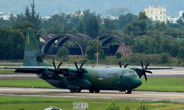 APEC 2017: Cận cảnh 'Ngựa thồ' C-130 của quân đội Hàn Quốc đến Đà Nẵng