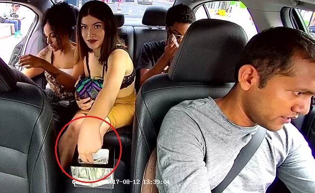 Gái xinh trơ trẽn trộm tiền tip của tài xế Uber khiến dân mạng dậy sóng