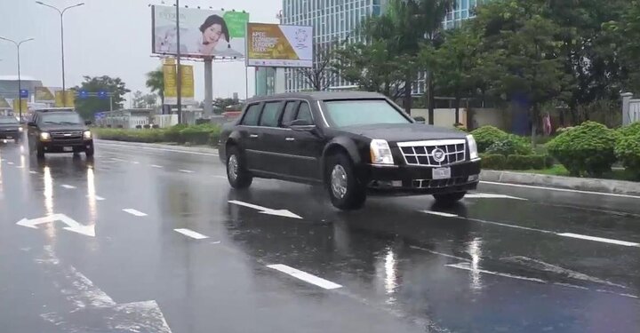 Video: Cận cảnh 'Quái thú' của Tổng thống Trump lăn bánh trên đường phố Đà Nẵng