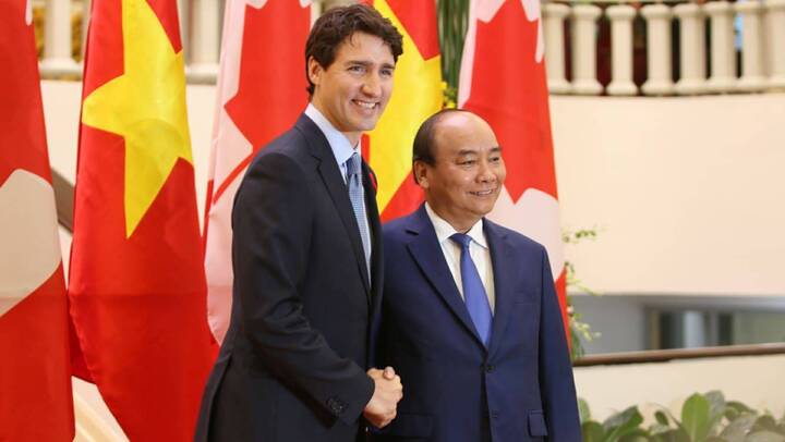 Cận cảnh lễ đón Thủ tướng Canada Justin Trudeau ở Phủ Chủ tịch