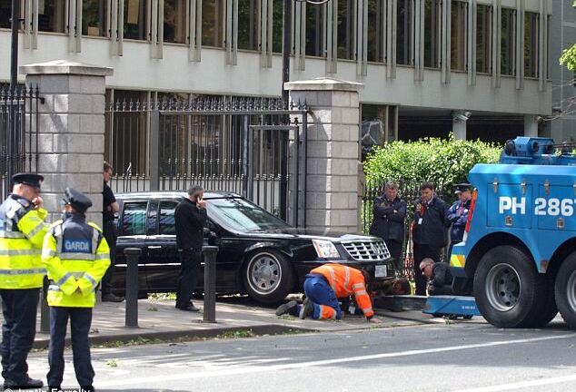 Video: 'Quái thú' của Tổng thống Mỹ cũng có ngày gặp sự cố 'muối mặt'