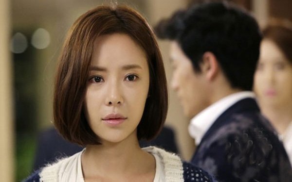 Chồng cũ nhắn tin 'dụ' quay lại, mẹ bỉm sữa trả lời 'cứng' khiến chị em nể phục