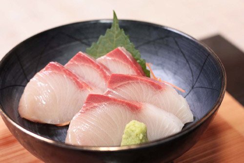 Phát hiện sán dài 1,2 mét trong bụng bệnh nhân chuyên ăn cá sống