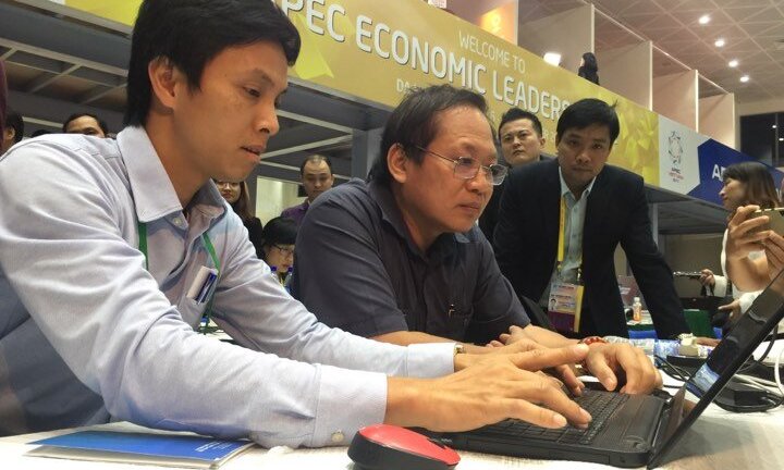 Bộ trưởng Trương Minh Tuấn thăm trung tâm báo chí quốc tế APEC