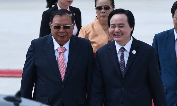 Video: Chuyên cơ Chính phủ Lào tới Đà Nẵng, là quan sát viên của APEC 2017