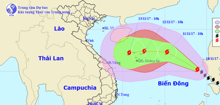 Bão số 13 liên tục mạnh lên, đổi hướng vào Quảng Trị - Đà Nẵng