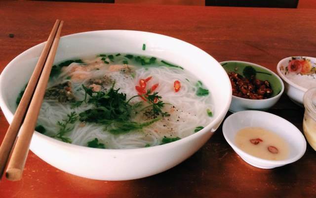 Bún quậy Phú Quốc: Khách muốn ăn phải tự lăn vào bếp