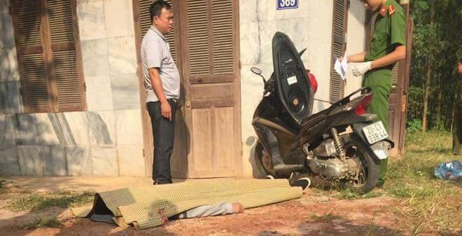 Nam thanh niên chết gục trên xe máy bên ngôi nhà hoang ở Thái Nguyên