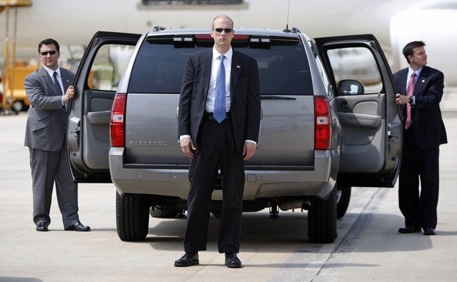 Hàng rào an ninh ba lớp bảo vệ 'không thể xuyên phá' của Tổng thống Trump