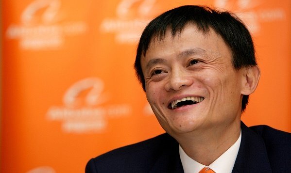 Jack Ma hạ gục 11 đại cao thủ: Tiền mới là võ công mạnh nhất?