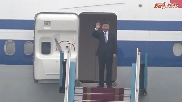 Video: Cận cảnh lễ đón Chủ tịch Trung Quốc Tập Cận Bình tại sân bay Nội Bài