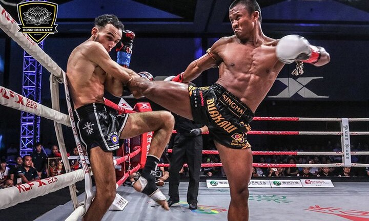 Đến lượt 'Thánh Muay' Buakaw đánh đối thủ bất tỉnh ở Trung Quốc