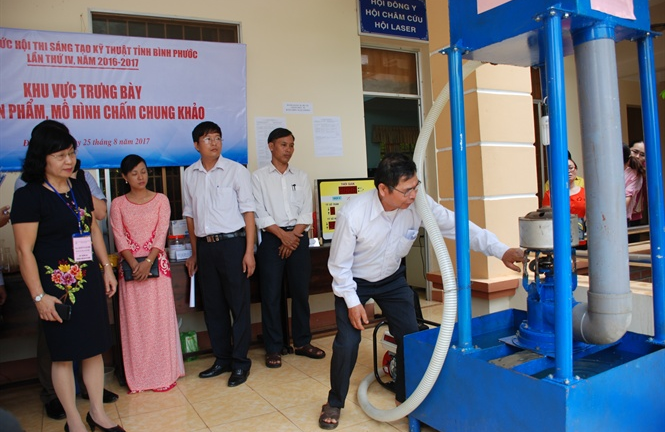 Tuabin thủy lực xanh đa năng của lão nông Bình Phước