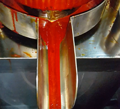 Sử dụng Enzymes Pectinase nâng cao hiệu quả quy trình trích ly dầu gấc