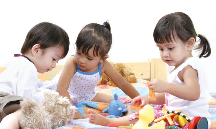 Nghiên cứu: Chơi càng giỏi, trẻ càng kiếm được nhiều tiền trong tương lai