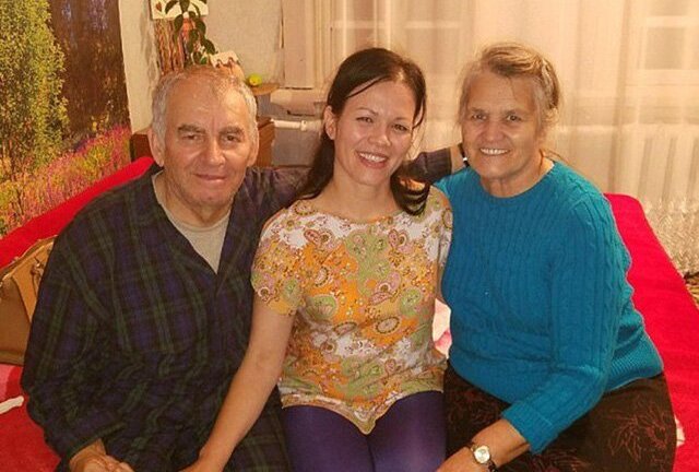 Hy hữu: Gặp lại gia đình sau 39 năm chia cắt vì bị trao nhầm khi mới sinh