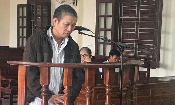 Đi sửa đồng hồ, bé gái 11 tuổi bị gã đàn ông biến thái xâm hại