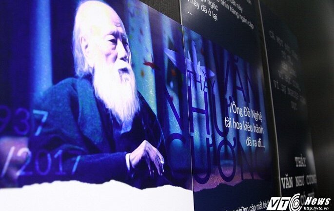 Video: Học sinh gấp 28.000 con hạc giấy tri ân thầy Văn Như Cương