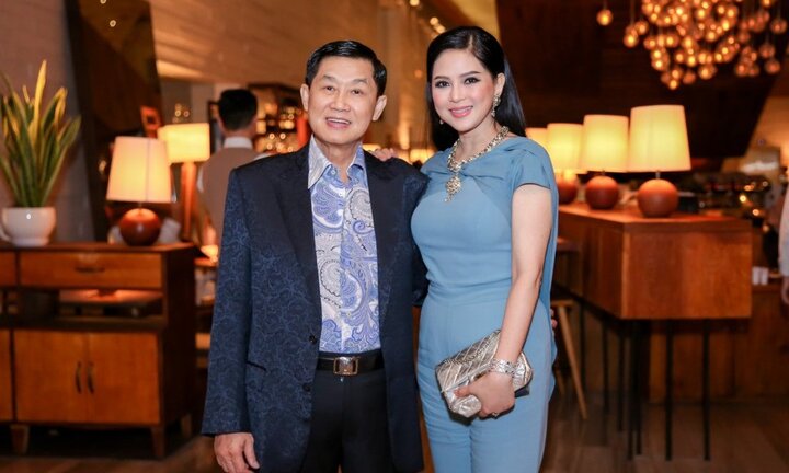 Mẹ chồng Tăng Thanh Hà chi 80 tỷ mua 3 triệu cổ phiếu hàng không