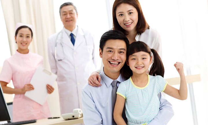 Hanwha Life Việt Nam ra mắt sản phẩm 'Hanwha Life - Sức Khỏe là Vàng'