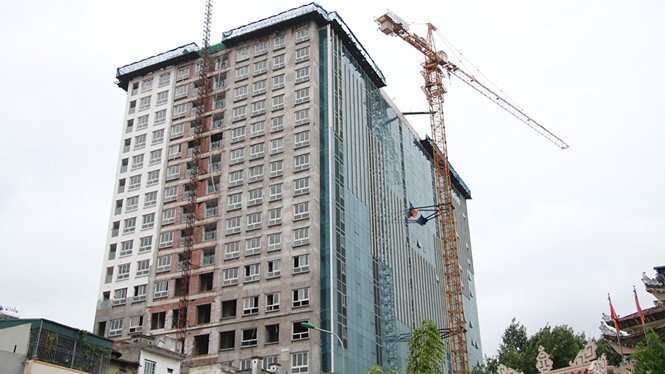 Vì sao Hà Nội vẫn chưa giải quyết được sai phạm tòa nhà 8B Lê Trực?