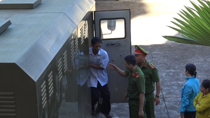 Tiếp tục xét xử nguyên Phó chánh Thanh tra Sở giao thông tỉnh Đắk Nông nhận hối lộ