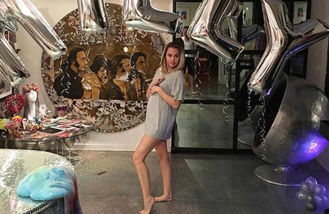 Rộ tin mang bầu, cách Miley Cyrus đáp trả khiến người hâm mộ hả hê