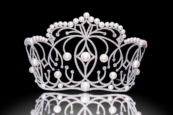 'Soi' vương miện 1,2 tỉ đồng của Miss Photo 2017