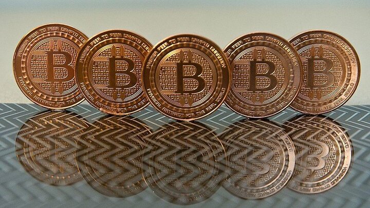 Giá Bitcoin hôm nay 27/11: Lại phá kỷ lục, chạm ngưỡng 10.000 USD