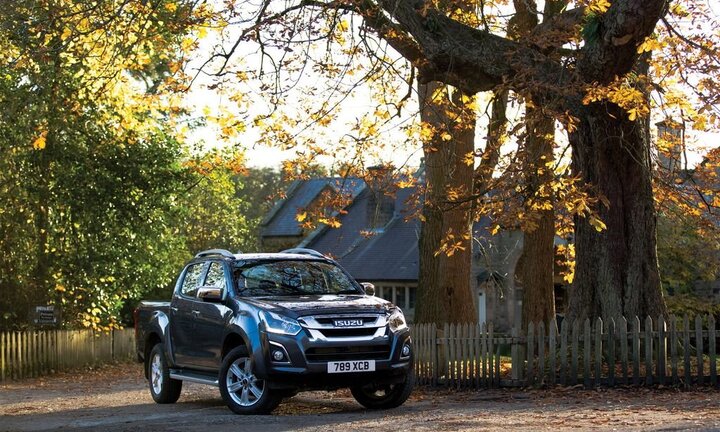 Mẫu bán tải Isuzu D-Max rẻ nhất thị trường, giảm giá tới 210 triệu đồng