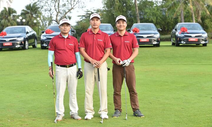 Giải SMIC Golf Challenge Tounamnet 2017 đã tìm được nhà vô địch