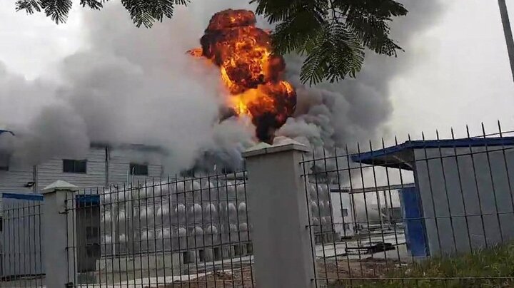 Clip: Cháy lớn ở khu công nghiệp Yên Phong, Bắc Ninh