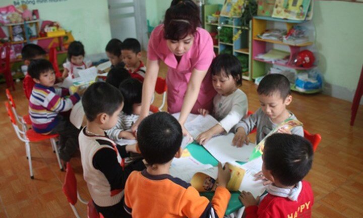 Chia sẻ cách chọn trường để con tránh nguy cơ bị bạo hành khi đi học