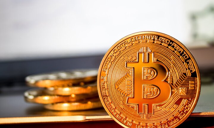 Giá Bitcoin hôm nay 30/11: Tăng giá 'điên rồ', phá mức 11.200 USD