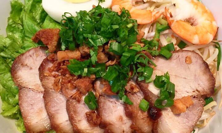 Vét sạch nồi cơm với công thức làm thịt xá xíu siêu ngon của mẹ Việt tại Canada