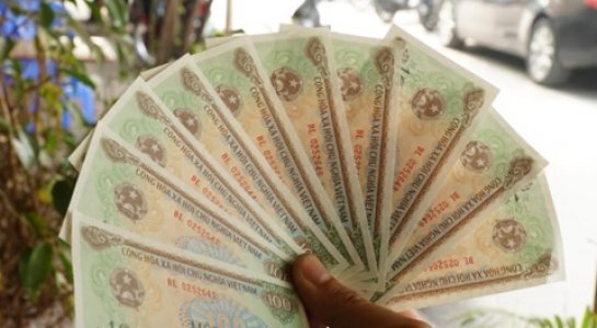 Tài xế qua trạm BOT Cai Lậy đòi trả lại tiền thừa: Tờ tiền 100 đồng còn lưu hành không?