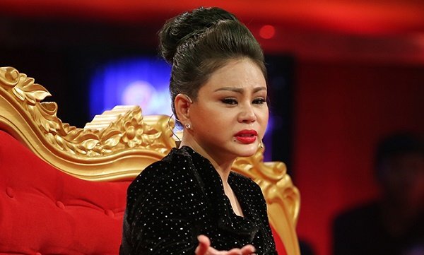 Lê Giang bị chồng cũ Duy Phương bạo hành, ném từ cầu thang xuống đất