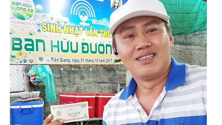 Gặp tài xế quyết đòi bằng được 100 đồng tiền thừa ở BOT Cai Lậy